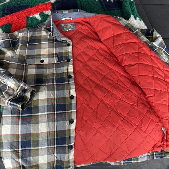 LL Bean Plaid Button Jacket - Picture 3 of 4